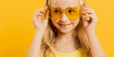 O perigo da luz azul: por que os óculos com filtro amarelo são essenciais?